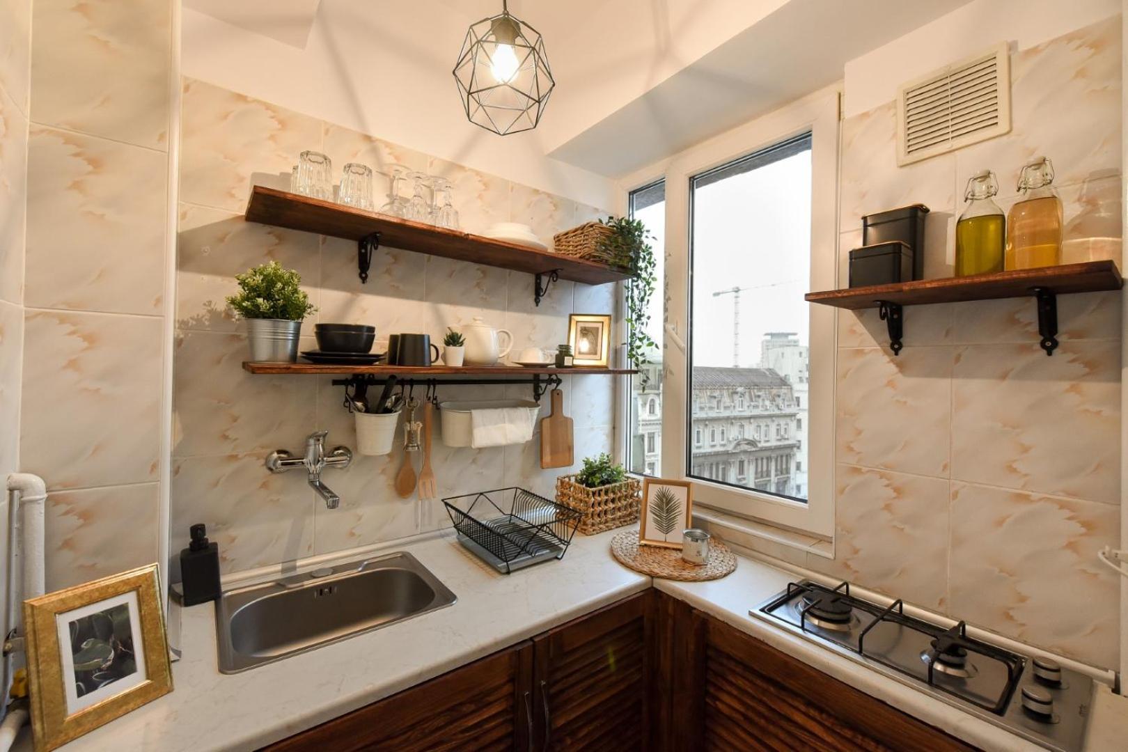 Chic Accommodation With Breathtaking Views Over Calea Victoriei - Your Central Heaven 부쿠레슈티 외부 사진