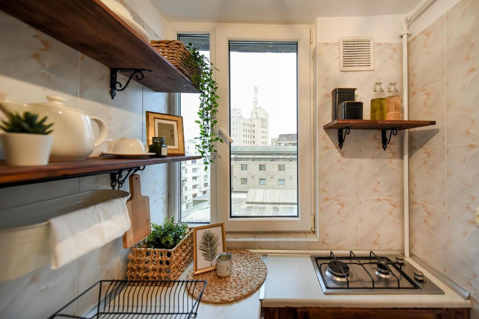 Chic Accommodation With Breathtaking Views Over Calea Victoriei - Your Central Heaven 부쿠레슈티 객실 사진